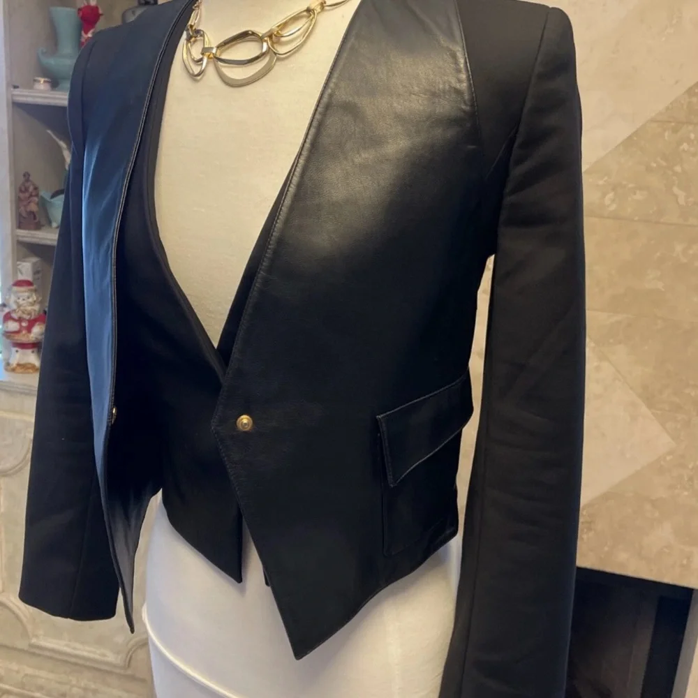 GIANNI VERSACE Leather Top Vest Jacket SZ40 Italy 6 USA Bolero 90s woman’s black - Picture 2 of 16